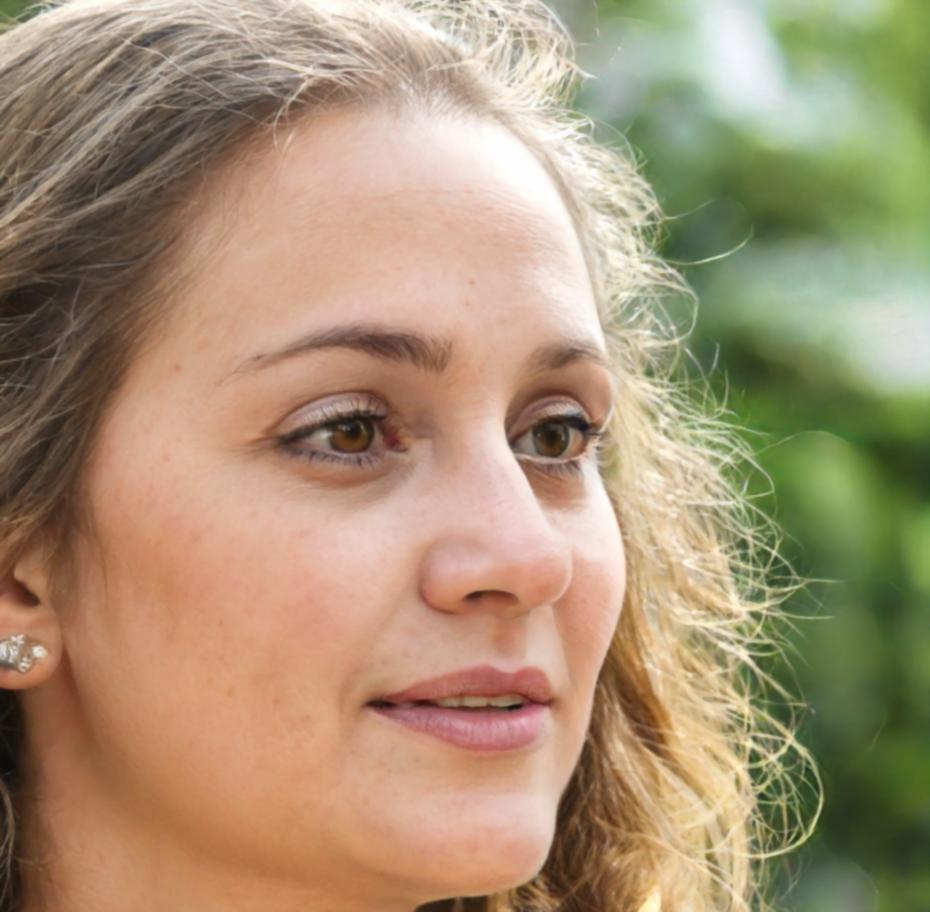María González, Administradora de Sistemas